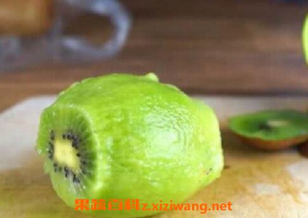 猕猴桃怎么去皮，猕猴桃快速去皮方法技巧