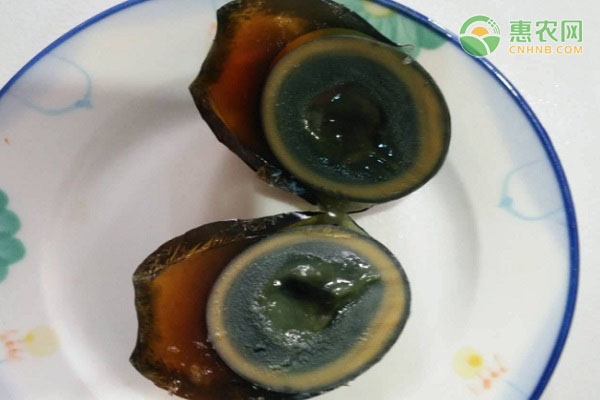 皮蛋的产地在哪里？黄皮蛋和黑皮蛋有什么区别？
