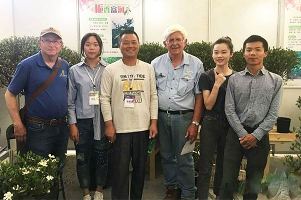 一盆栀子花卖3000元，他真敢！5.jpg