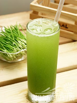 小麦草榨汁食用方法