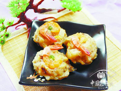 桂花入美食 发布: 2013-08-12 | 编辑:护花使者 | 查看: 次 桂花虾球 桂花山药 桂花蜜汁燕窝 桂花红豆