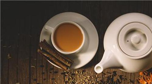 生活中常喝奶茶小心喝出癌症来
