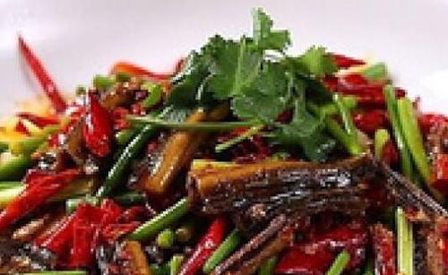 干红辣椒怎么吃 干红辣椒怎么炒好吃