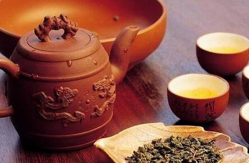 红茶和黑茶的区别 红茶和黑茶有什么不同