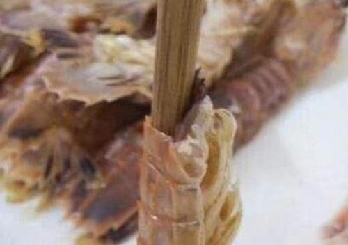 如何剥虾吃 正确剥虾的方法图解