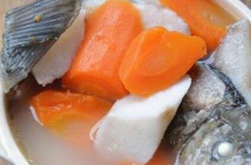鲫鱼胡萝卜汤的功效与作用