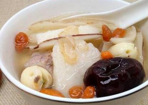 薏仁莲子鸡汤的功效与作用