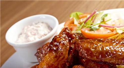 鸡翅包饭可以油炸吗