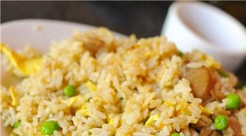 炒饭热量高吗