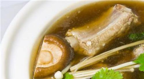 炖鸡肉用焯水吗