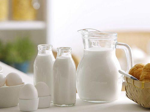 牛初乳的功效与作用

