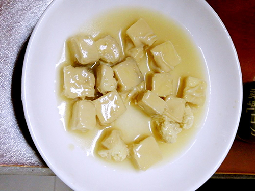 霉豆腐长灰毛能吃吗 霉豆腐的制作方法和配料