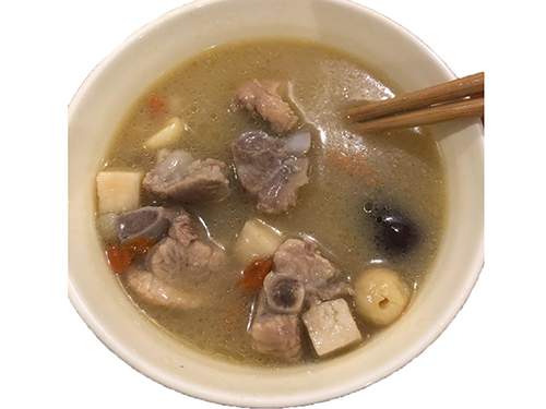 山药玉米排骨汤孕妇可以吃吗