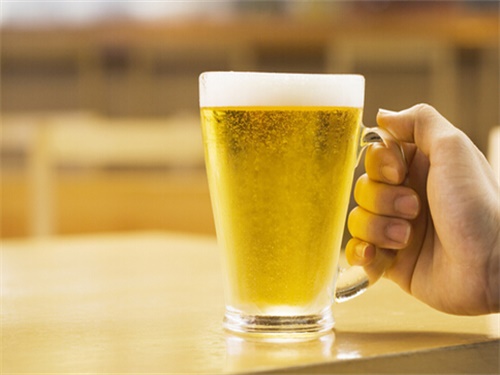 冬季喝啤酒的好处