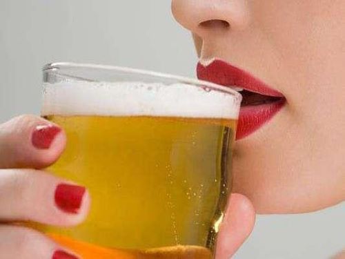 喝啤酒有什??好处和坏???