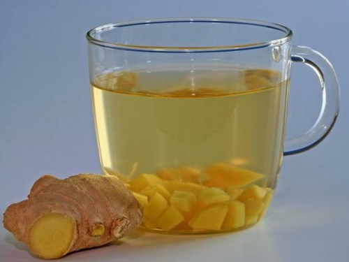 鼻子酸流眼泪怎么回事