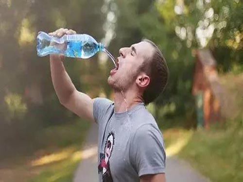 水中毒是什么原因
