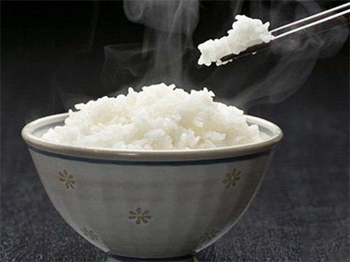 肚子饿的声音如何避免