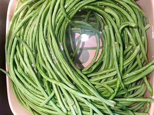　　豆角营养价值与功效 　　豆角怎么做好吃