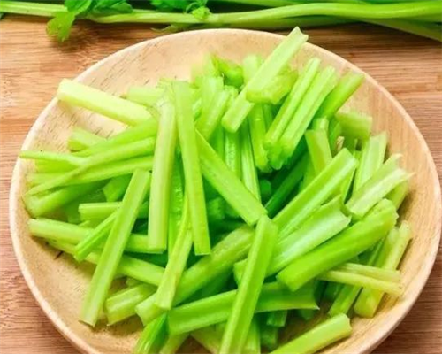 芹菜的播种，芹菜的生长和收获