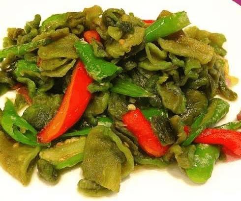 莴笋不用炒也能吃？加上它们腌制几天，开胃下饭，老公连吃了一周 。。。