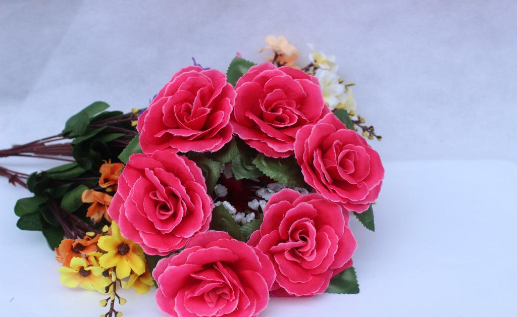鲜花玫瑰花花环图片