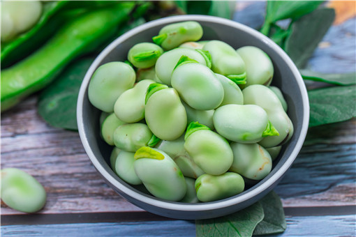 一年生草本蚕豆一般什么时间种植？方法有哪些？落花落荚的原因是什么？
