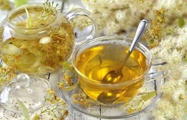金银花和菊花可以一起泡水喝吗 有什么好处