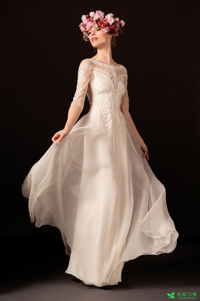 2018春夏“花为媒”婚纱系列