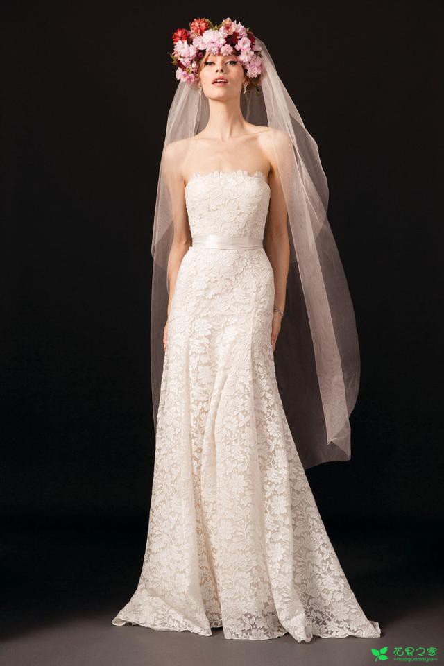 2018春夏“花为媒”婚纱系列