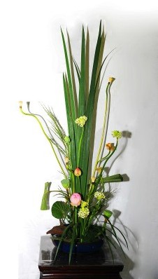 古猗园首届上海荷花节插花作品选登