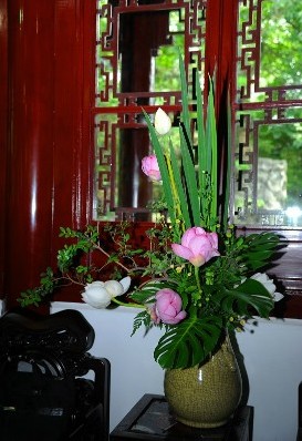 古猗园首届上海荷花节插花作品选登