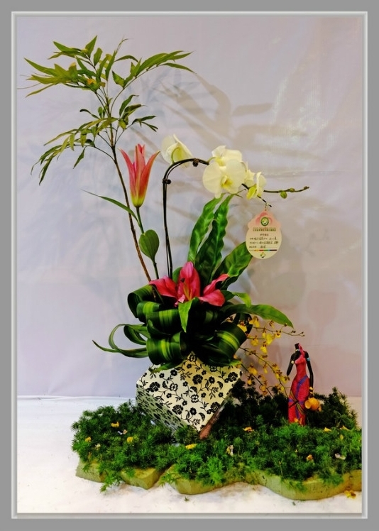 迎春花插花