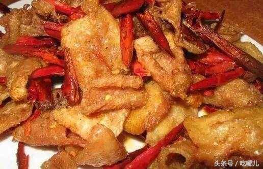 鸡身上三个部位记着万万不能吃，是毒素的地方，也是致癌的地方 。。。