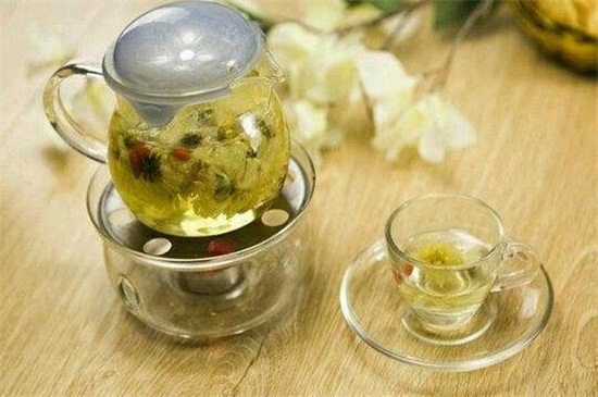 菊花茶里有小黑虫可以喝
