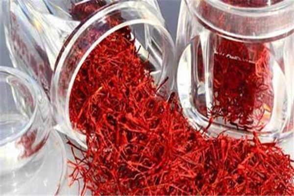 臧洪花泡水放几根 功效作用有哪些