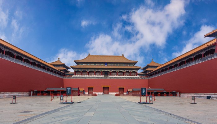 世界上最大的宫殿是哪个 世界上最大的宫殿建于哪年