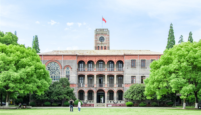 武汉海军工程大学是985还是211