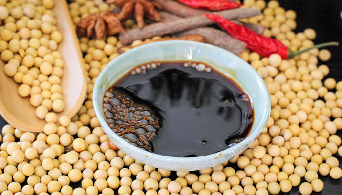 酱油能否代替生抽