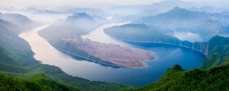 亚马逊河流在哪个国家