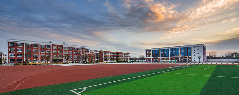 广东理工学院是公办还是民办大学 广东理工学院有几个校区